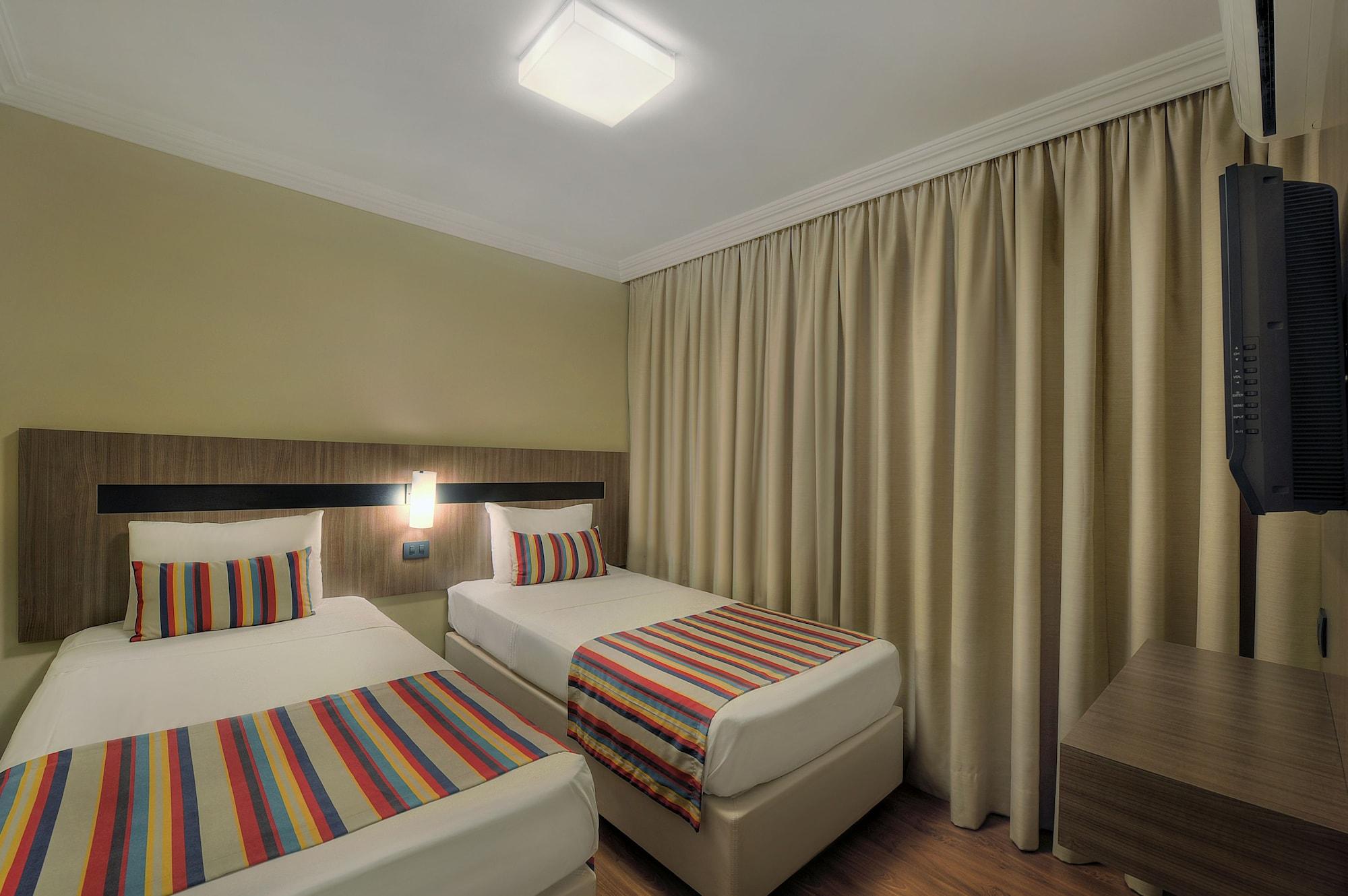 Hotel Deville Express Cascavel Cascavel  Zewnętrze zdjęcie