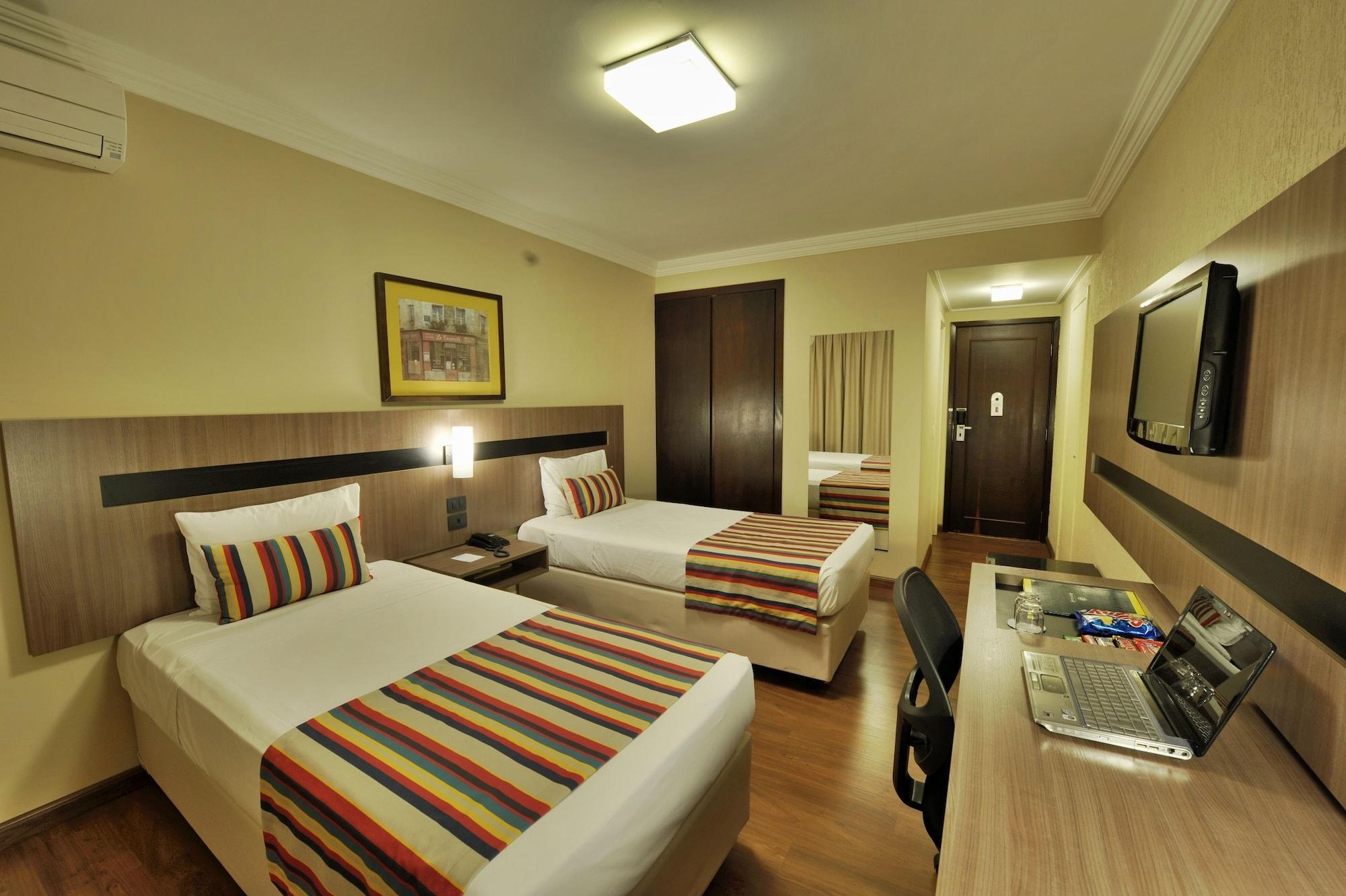 Hotel Deville Express Cascavel Cascavel  Zewnętrze zdjęcie