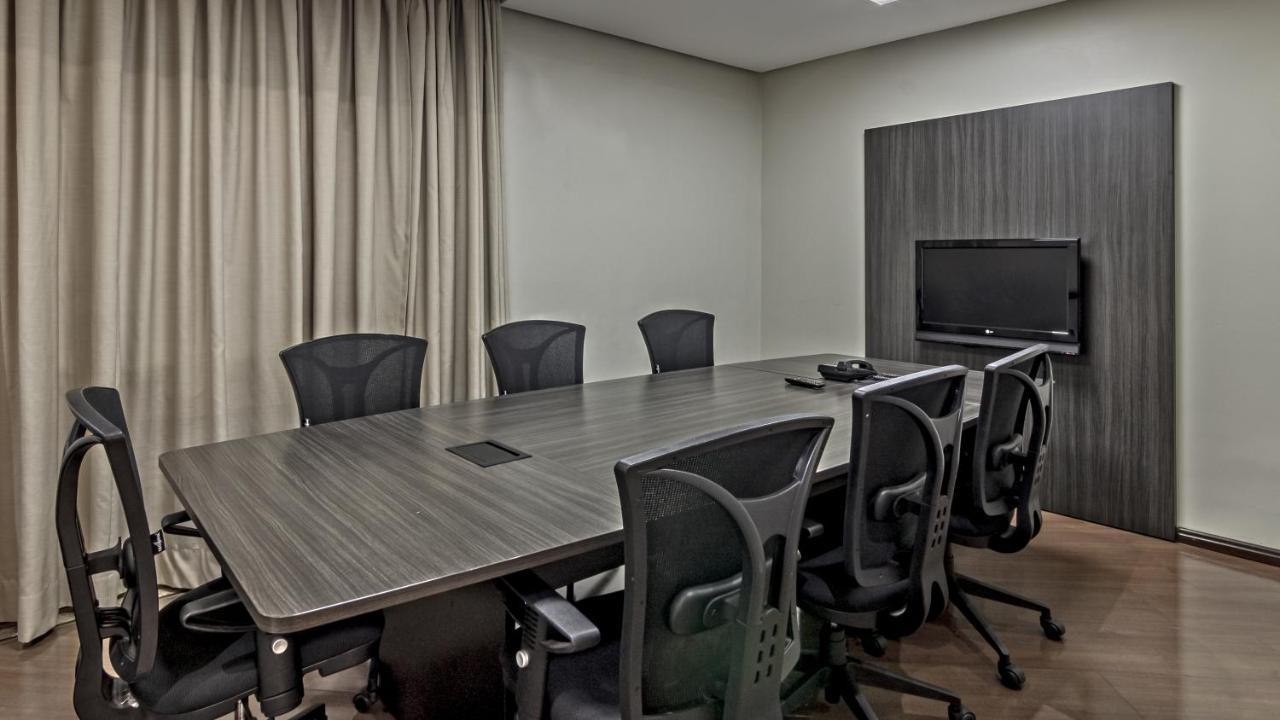 Hotel Deville Express Cascavel Cascavel  Zewnętrze zdjęcie