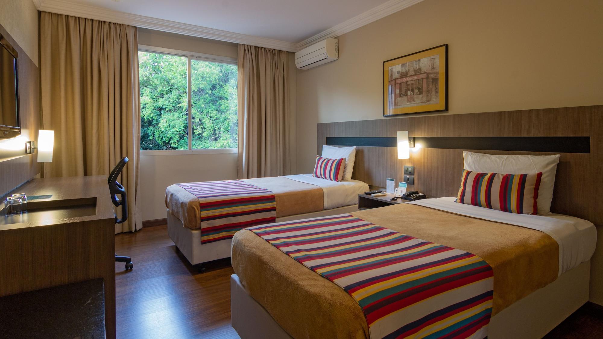 Hotel Deville Express Cascavel Cascavel  Zewnętrze zdjęcie