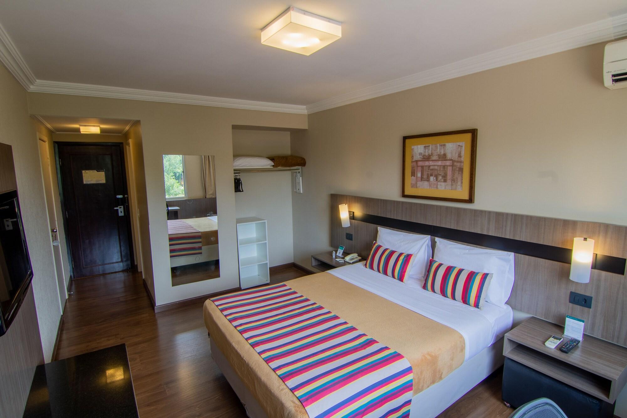 Hotel Deville Express Cascavel Cascavel  Zewnętrze zdjęcie