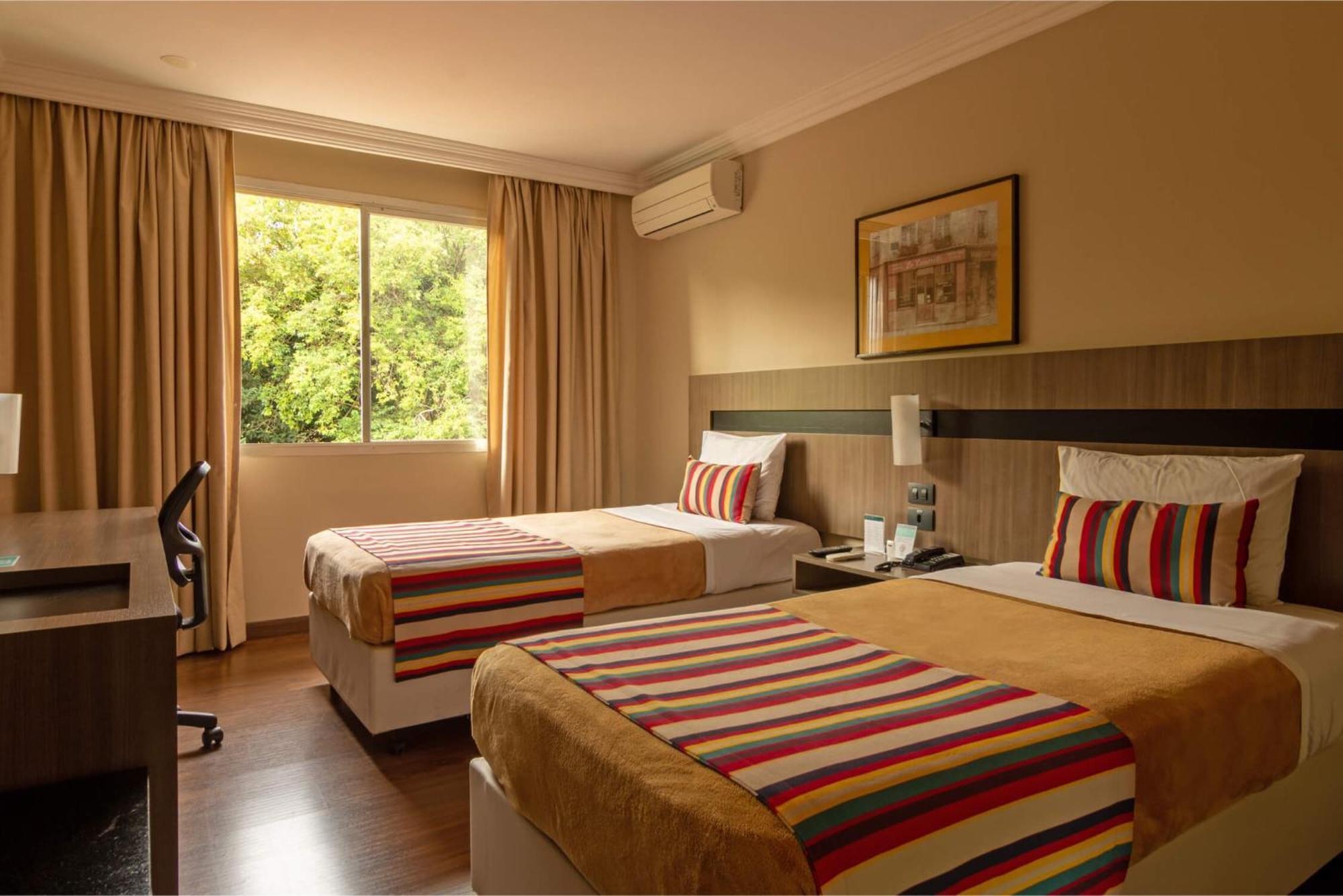 Hotel Deville Express Cascavel Cascavel  Zewnętrze zdjęcie