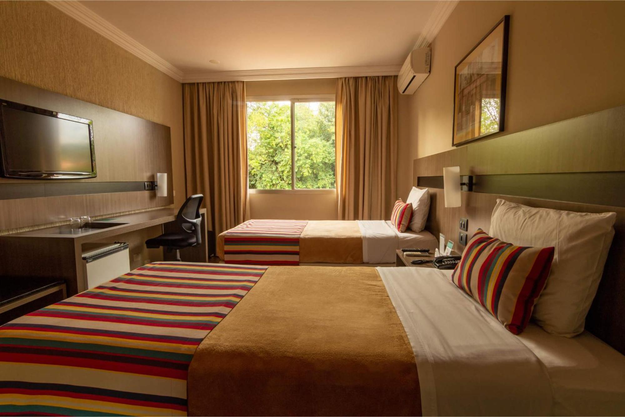 Hotel Deville Express Cascavel Cascavel  Zewnętrze zdjęcie
